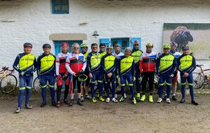 Avril 2022 - A l’initiative de Joseph et Véronique, 10 cyclos Rochelais sont venus découvrir notre région les 12 et 13 avril 2022.
Merci aux adhérents qui ont accompagné les cyclos et les 7 marcheur(se)s au cours de ces deux journées très appréciées par les Rochelais.